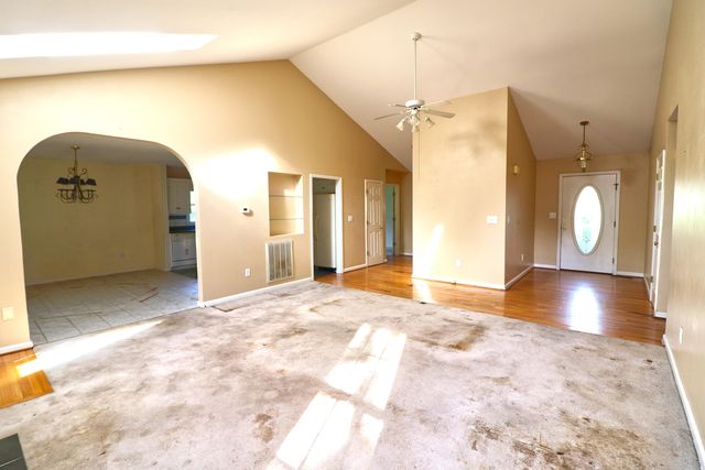 5630 Spring Meadow DR, Roanoke, VA 24018