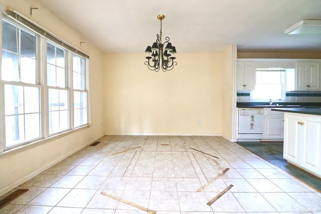 5630 Spring Meadow DR, Roanoke, VA 24018