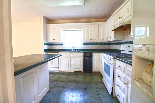 5630 Spring Meadow DR, Roanoke, VA 24018