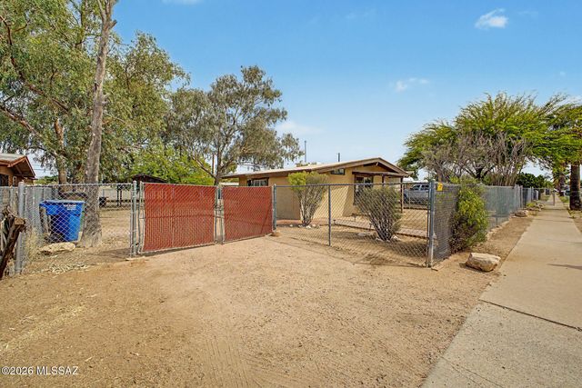 1903 S Amalia Avenue, Tucson, AZ 85713