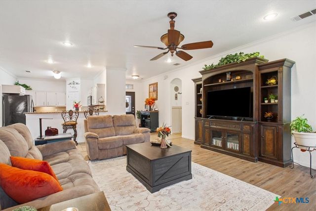 6306 Sulfur Spring Drive, Killeen, TX 76542