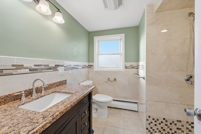 9 Reynolds Ave, Everett, MA 02149