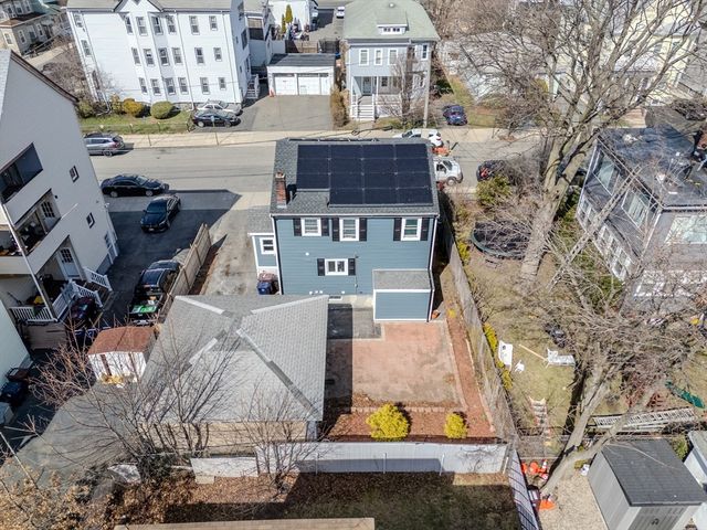 9 Reynolds Ave, Everett, MA 02149