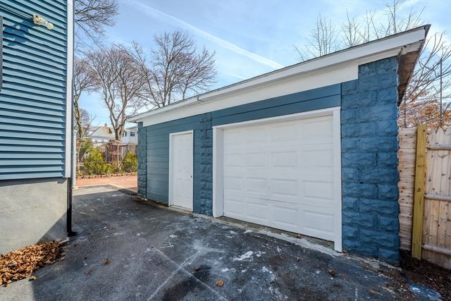 9 Reynolds Ave, Everett, MA 02149