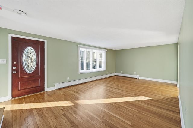 9 Reynolds Ave, Everett, MA 02149