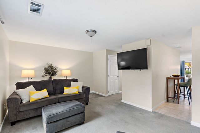 221 Maple Brook Rd 221, Bellingham, MA 02019