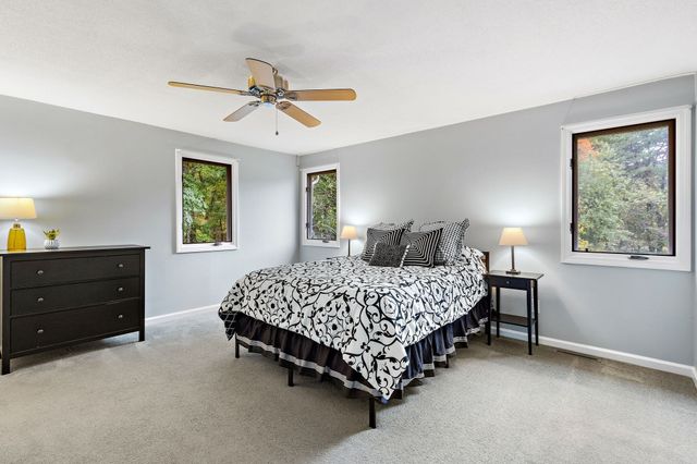 221 Maple Brook Rd 221, Bellingham, MA 02019