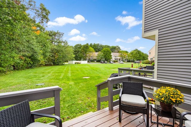 221 Maple Brook Rd 221, Bellingham, MA 02019