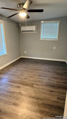 351 Overhill Dr Unit B, San Antonio, TX 78228