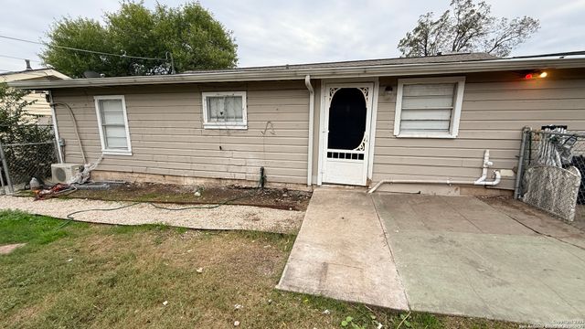 351 Overhill Dr Unit B, San Antonio, TX 78228