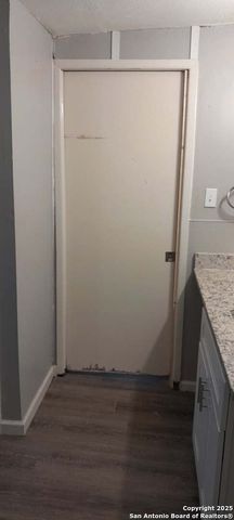 351 Overhill Dr Unit B, San Antonio, TX 78228