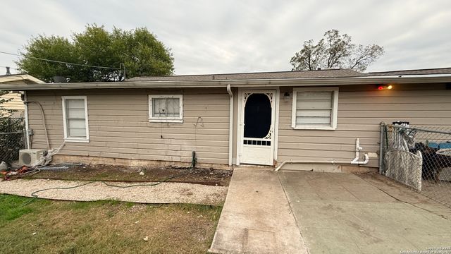 351 Overhill Dr Unit B, San Antonio, TX 78228