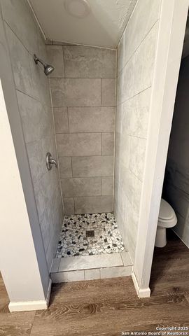 351 Overhill Dr Unit B, San Antonio, TX 78228