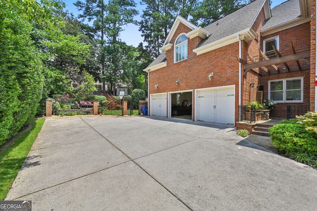 982 NE CANTER Road, Atlanta, GA 30324