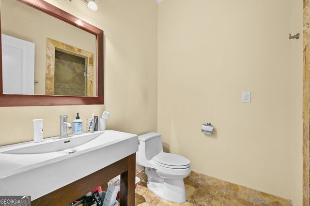 982 NE CANTER Road, Atlanta, GA 30324
