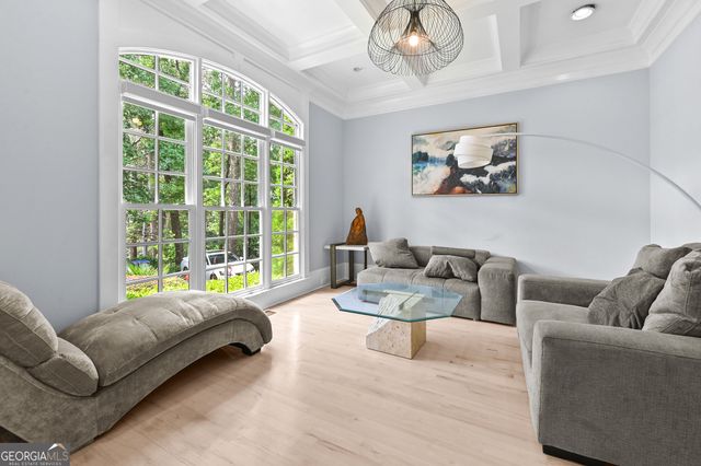 982 NE CANTER Road, Atlanta, GA 30324