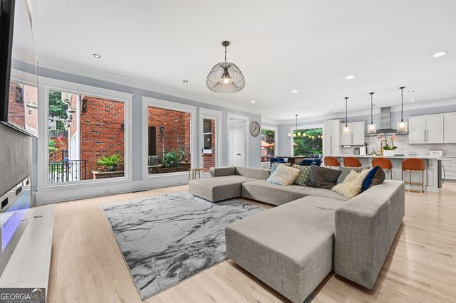 982 NE CANTER Road, Atlanta, GA 30324