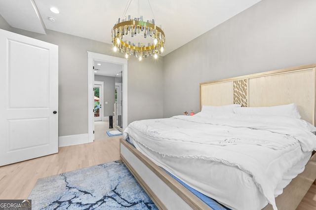 982 NE CANTER Road, Atlanta, GA 30324