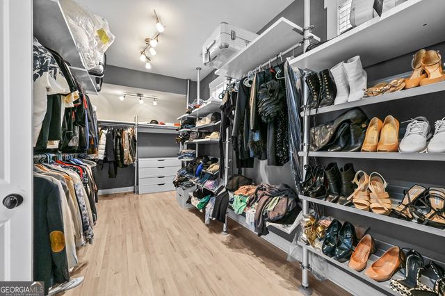 982 NE CANTER Road, Atlanta, GA 30324