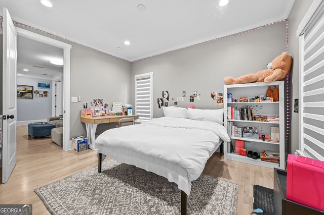 982 NE CANTER Road, Atlanta, GA 30324