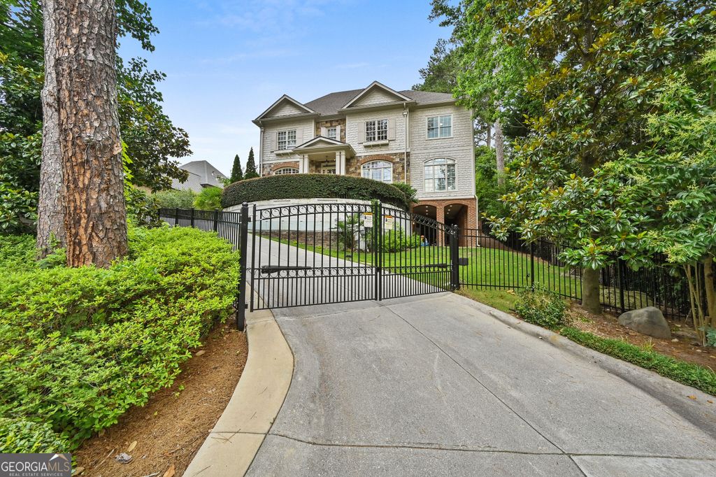 982 NE CANTER Road, Atlanta, GA 30324