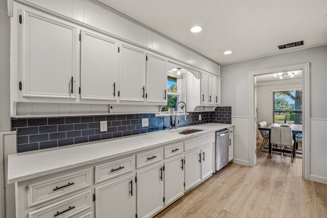 4433 Quail Hollow Road, Fort Worth, TX 76133
