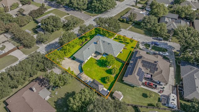 4433 Quail Hollow Road, Fort Worth, TX 76133