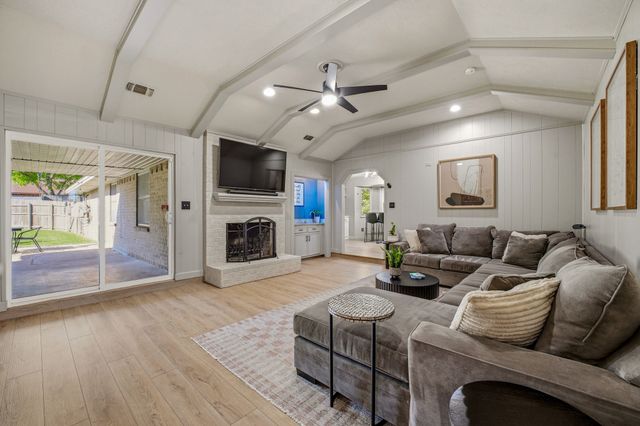 4433 Quail Hollow Road, Fort Worth, TX 76133