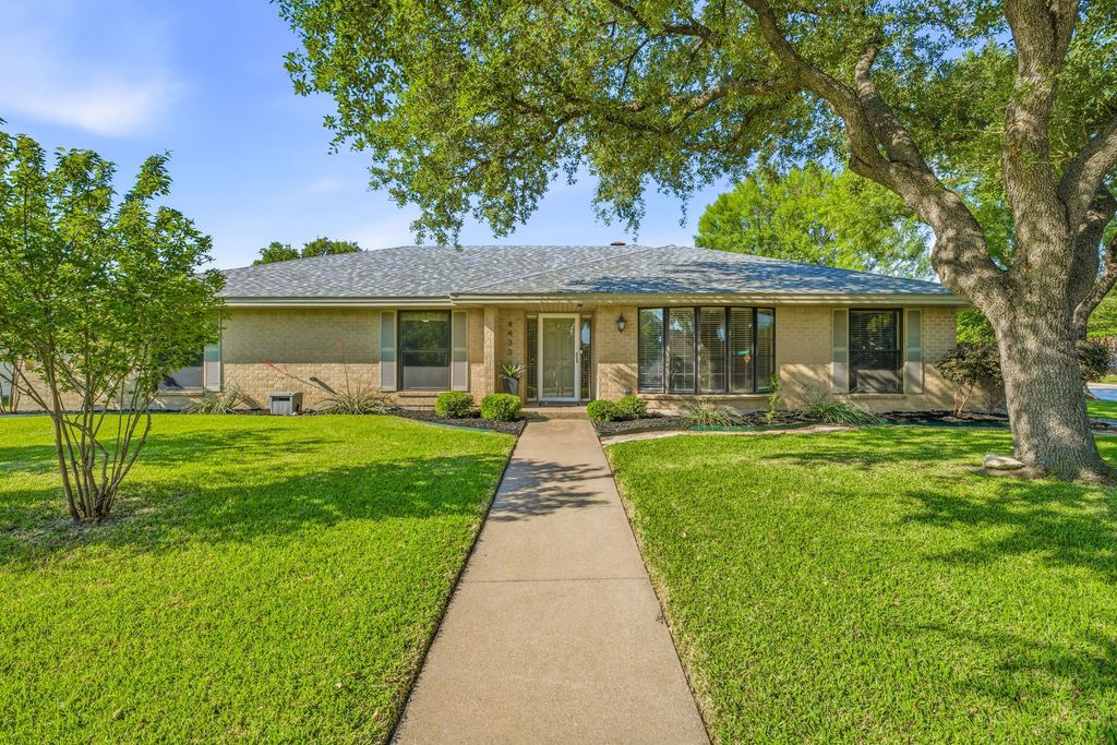 4433 Quail Hollow Road, Fort Worth, TX 76133