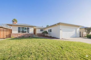 961 Loyola Drive, Salinas, CA 93901