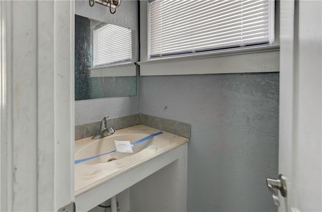 113 N White Avenue, Kansas City, MO 64123