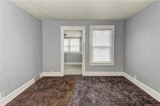 113 N White Avenue, Kansas City, MO 64123