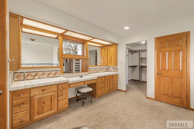 144 E 400 N, Blackfoot, ID 83221