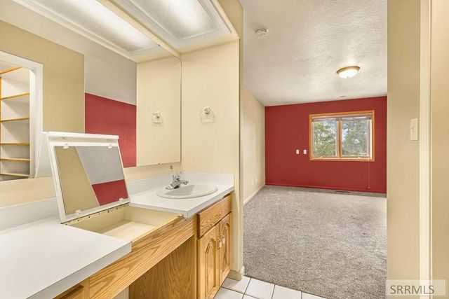 144 E 400 N, Blackfoot, ID 83221