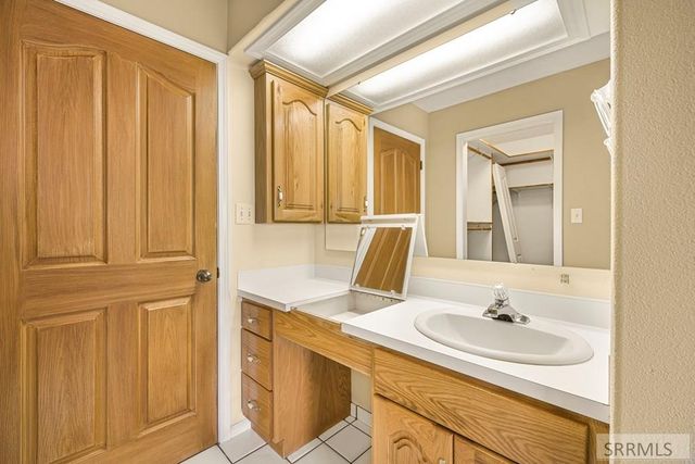 144 E 400 N, Blackfoot, ID 83221