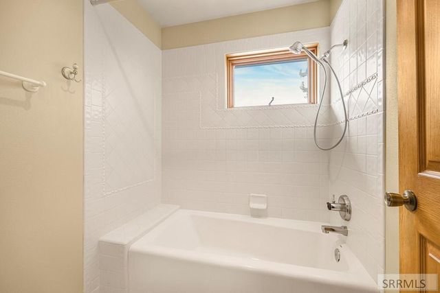 144 E 400 N, Blackfoot, ID 83221