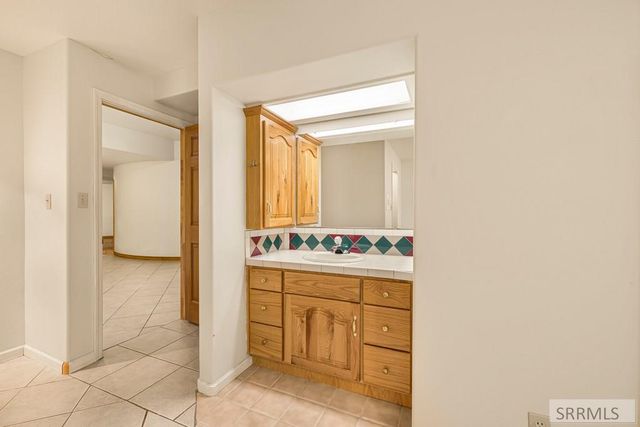 144 E 400 N, Blackfoot, ID 83221