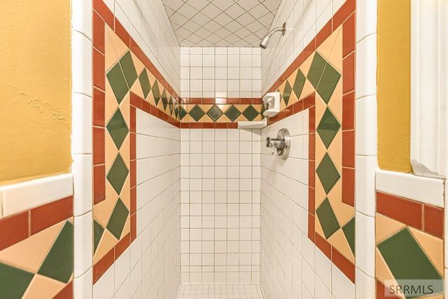 144 E 400 N, Blackfoot, ID 83221