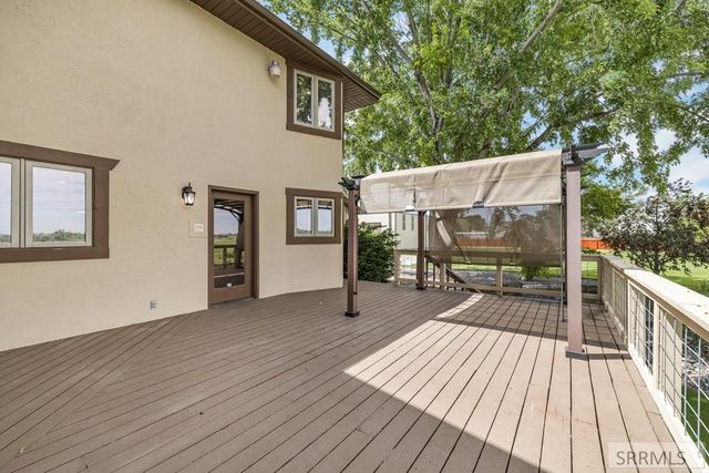 144 E 400 N, Blackfoot, ID 83221