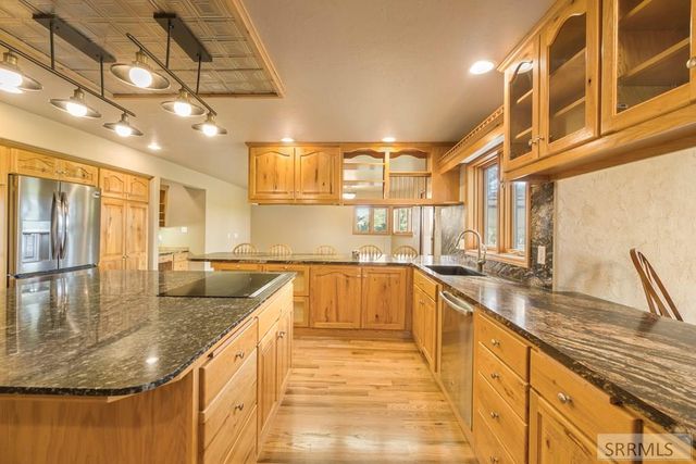 144 E 400 N, Blackfoot, ID 83221