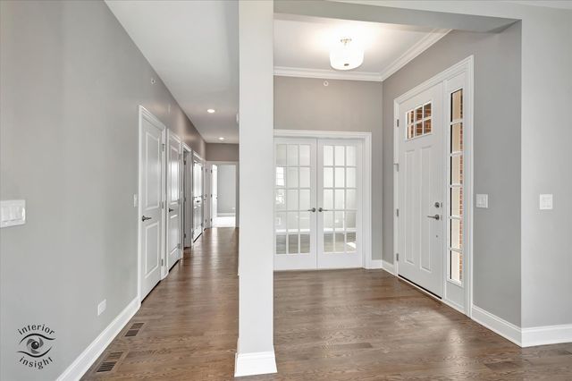 8026 Bradley Drive, Tinley Park, IL 60487