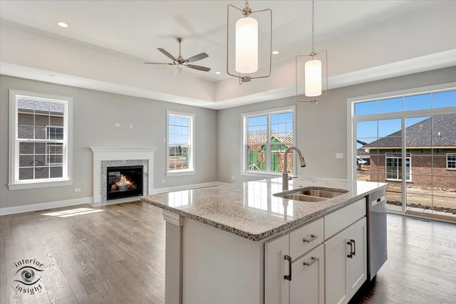 8026 Bradley Drive, Tinley Park, IL 60487