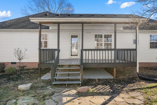 86 Highland Trl, Estill Springs, TN 37330