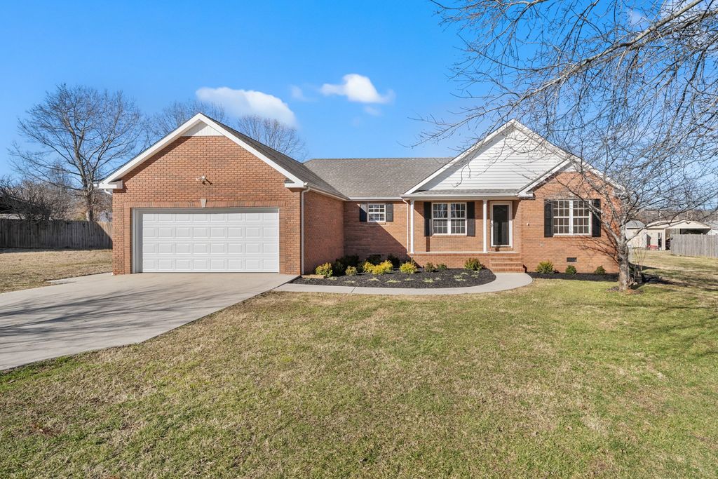 86 Highland Trl, Estill Springs, TN 37330