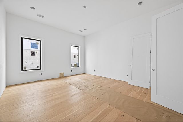 4046 Drummond Street, Houston, TX 77025