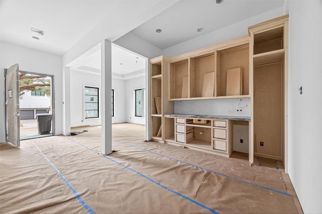 4046 Drummond Street, Houston, TX 77025