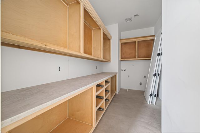 4046 Drummond Street, Houston, TX 77025