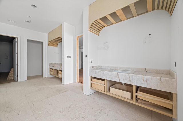 4046 Drummond Street, Houston, TX 77025