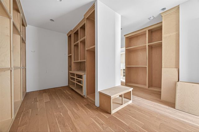 4046 Drummond Street, Houston, TX 77025