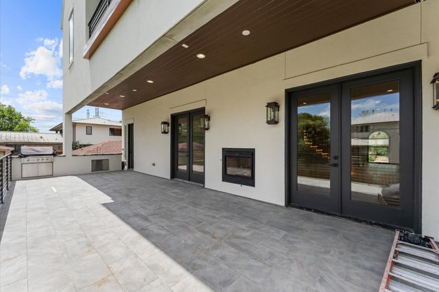 4046 Drummond Street, Houston, TX 77025